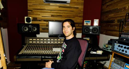 Mixing Engineer & Producer - Julian Schweitzer