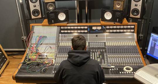 Producer & Audio Engineer - Carlos Ruiz