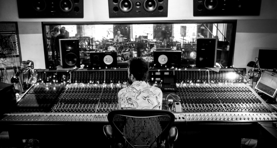 Mix Engineer & Producer - Alex Borwick