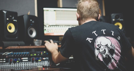 Mixing & Mastering engineer - Sleepy Panda Studios