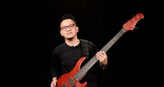 Session Electric Bassist - Rony Wijaya