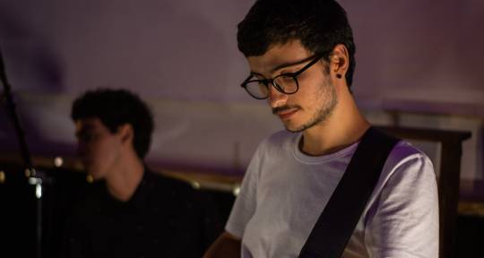 Session Bass Player - Rafael Minerbo