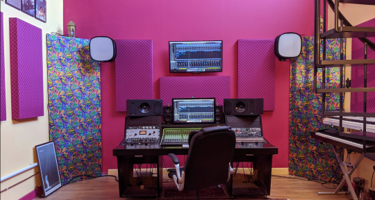 Recording Studio - Lonesome Dog Studios