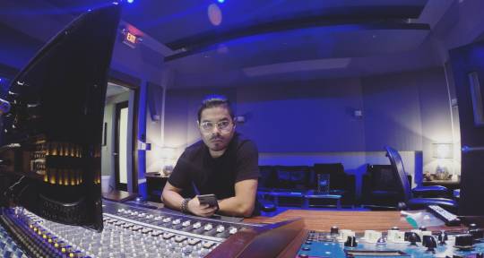 Mix Engineer - Javier "lakambra" Delgado