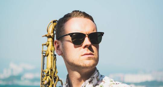 Worldwide Session Saxophonist - Scott Murphy
