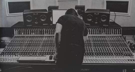 Mix Engineer - Pat Alvarez