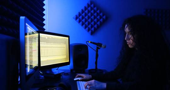 Music Producer, Mix&Master - Hannia Corey