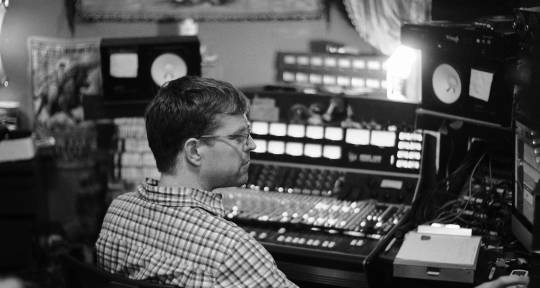 Recording and mix engineer - Jarrett Bartlett