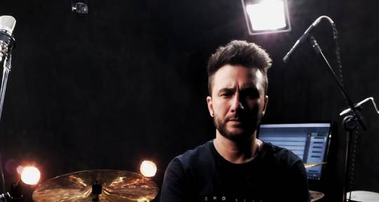 Session drummer - Raphael Vendramini