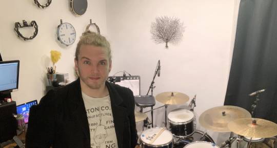 Drummer / Producer - Caio Moskalkoff