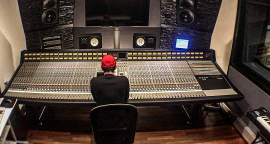 Mixing&Mastering Engineer - Benjamin Koehn