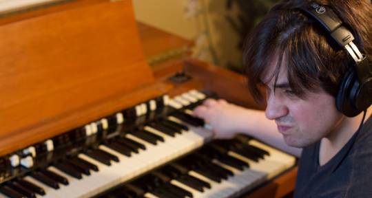 Pianist, B3 Organist, Arranger - Andrew Carroll