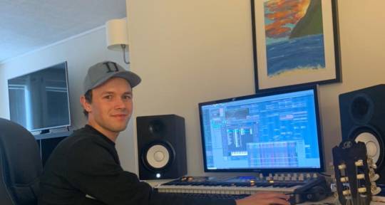 Music producer,Mixing engeener - FREDRIK