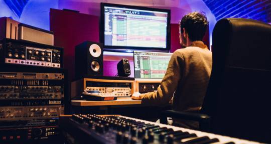 Audio engineer | MIX & MASTER - Marco Ravelli