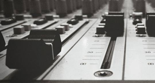 Mixer | Master | Producer - Luís Pereira