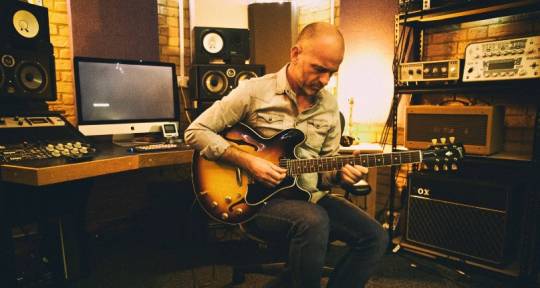 Session Guitarist - Rob Harris