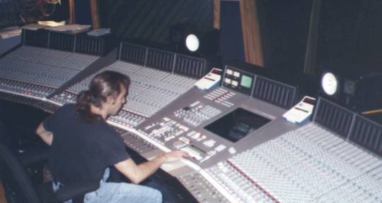 Producer/Mixer/Remixer - Gary Thomas Wright