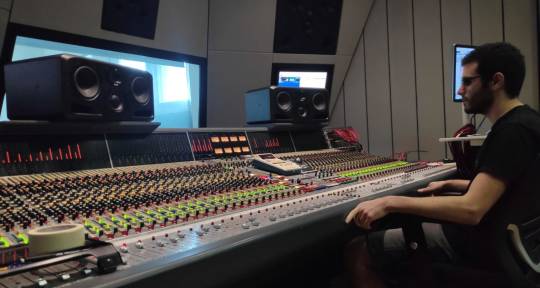 mixing engineer - Roy levi