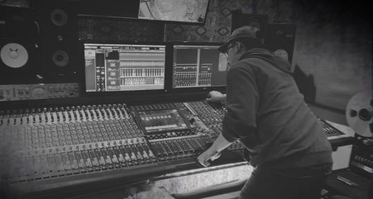 Recording and Mixing Engineer - Liam Gunning