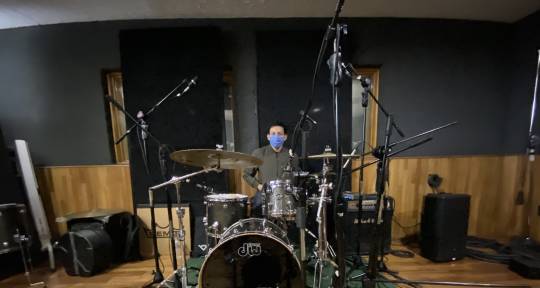 Session Drummer - Raul Vargas