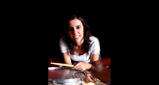 Acoustic/Electronic/Drummer - Bianca Predieri