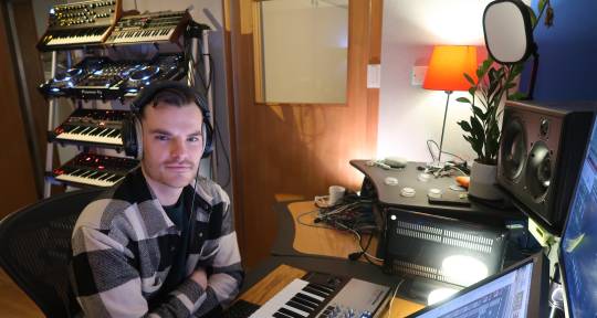 Mixer & Vocal Engineer  - Ewan Vickery