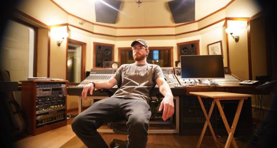 Hip-Hop Producer and Engineer - Riley Walter