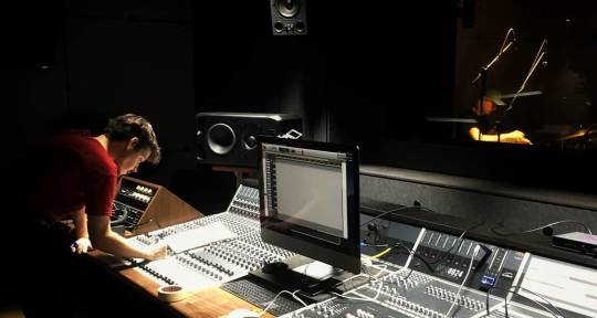 Producer, mixing and mastering - Marcos Correa