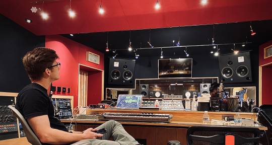 Record Producer, Mix Engineer - Parker Mathews