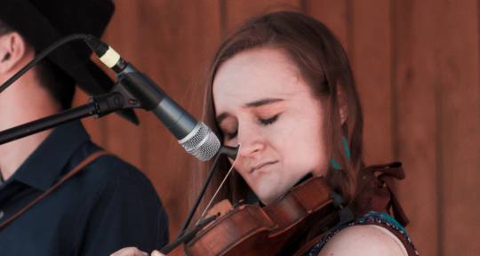 Fiddle Player | Singer - Leah Sawyer