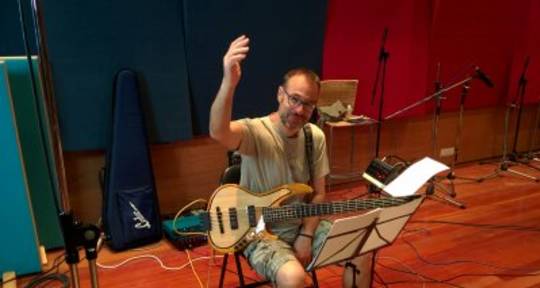 Session Bassist - Javier Quilez