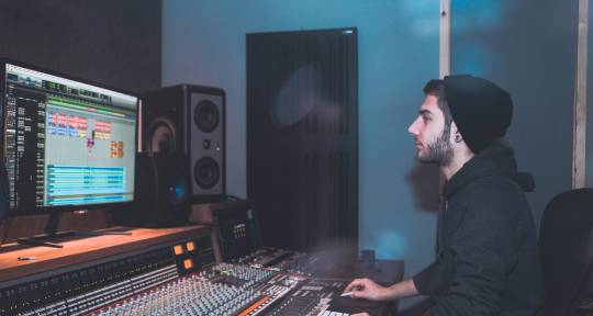 Music Producer Mix Engineer - Paolo Canaglia | Kana