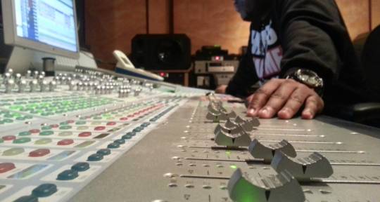 Mixing & Mastering Engineer  - Victor Djfuture Wells