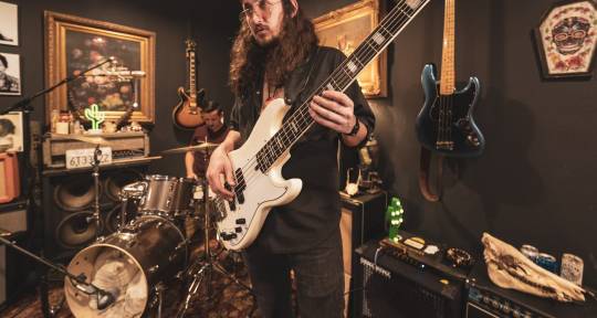 Session Bassist and Producer  - Ryz Skys