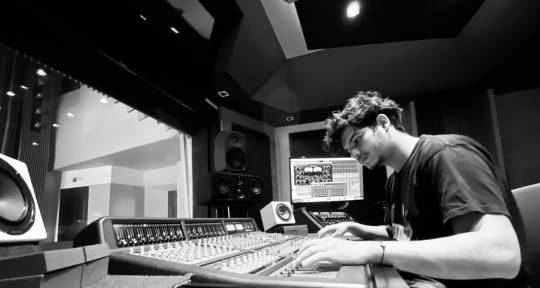 Mixing and Mastering Engineer - Federico Sanchez A.