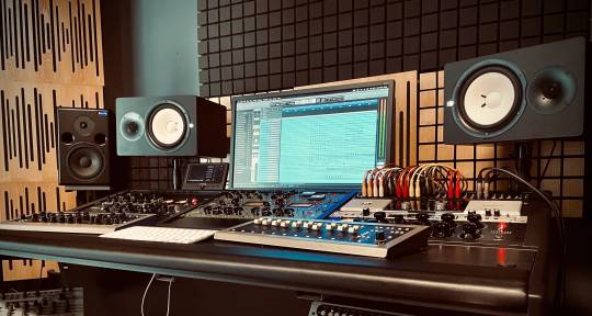 Sound Design, Mix & Mastering - Nuwave Studio | Pawel Jakimiak