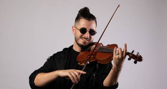 Violinist - Shai Erez