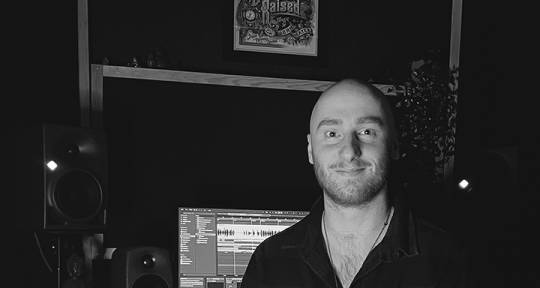 Pop / Country Music Producer - Sam Hinds