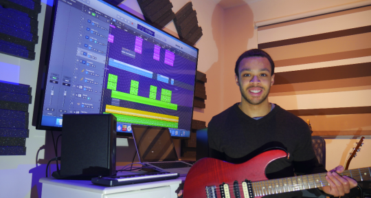 Session Guitarist/Bassist - Lewis Spencer