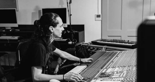 Recording & Mixing Engineer - Pedro Pizzolato