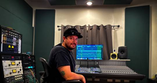 Recording/Mix Engineer  - Lance Bigley