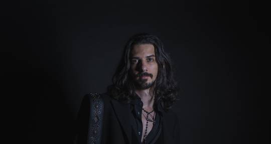 Guitarist, Singer, Songwriter - Pedro Bergamo