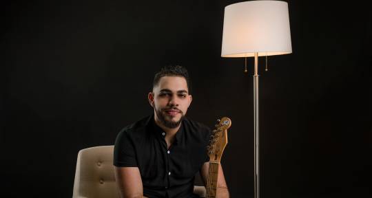 Producer | Mixer | Guitarist - Melvin Rodríguez