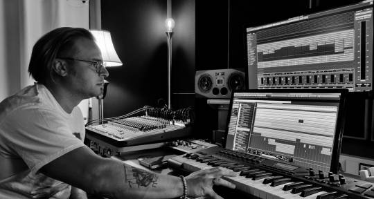 Producer | Mixer | Composer - Stefan Block