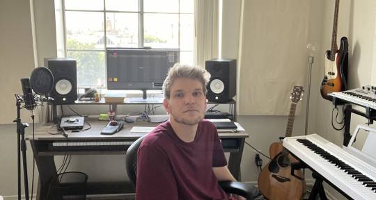 Music Producer Mixing Engineer - Konstantin Ladurner