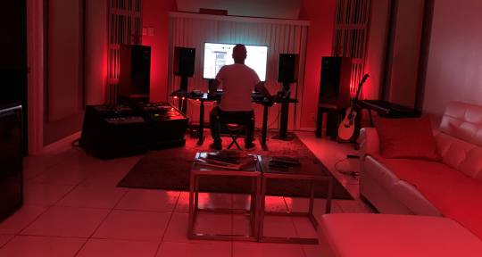 Mixing Engineer and Producer - Matheus10