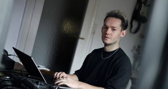 Mixing Engineer, Singer - Felix Gehrke