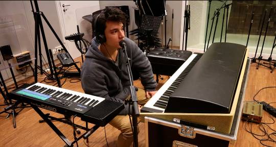 Pianist | Producer | Sound Eng - Giovanni Agosti