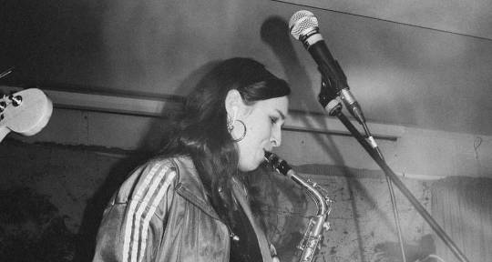 Alto & Tenor Saxophonist - Poppy Richler