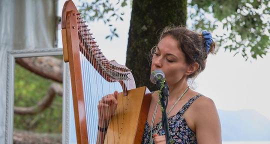 Harpist, vocalist - Mia Ramer